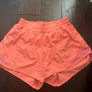 Lululemon Hotty Hot High-Rise Lined Short 4” / Sunset / 4 Tall